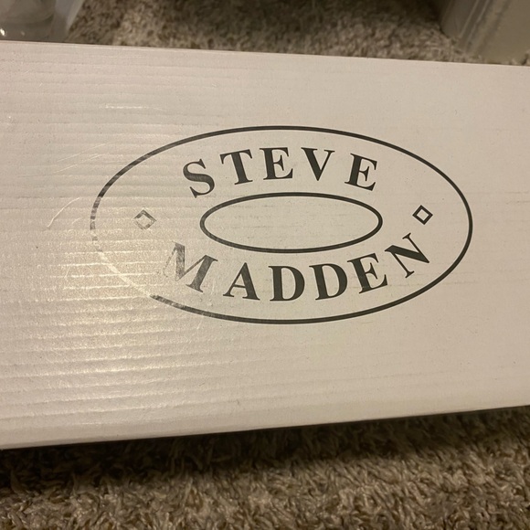 Steve Madden Dafodil Cognac sandals - Picture 3 of 5